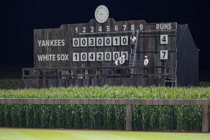 field-of-dreams-scoreboard